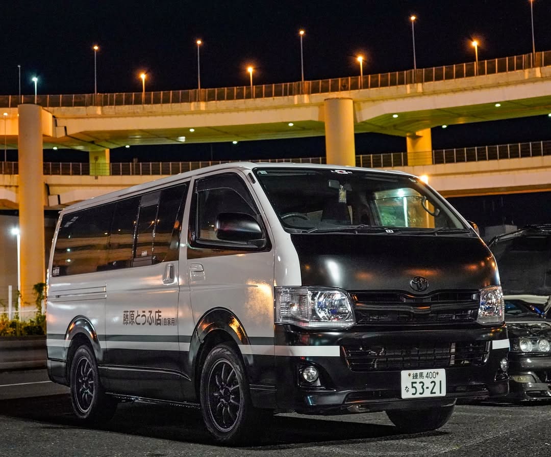 2010 Toyota Hiace